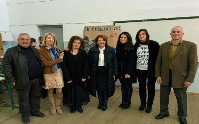 Η προϊσταμένη της Δευτεροβάθμιας Εκπαίδευσης στο Φιλίππειο Γυμνάσιο