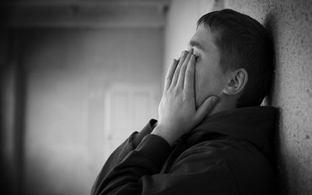 Συνήθη συμπτώματα κατάθλιψης: Πώς μπορείτε να τα αντιμετωπίσετε