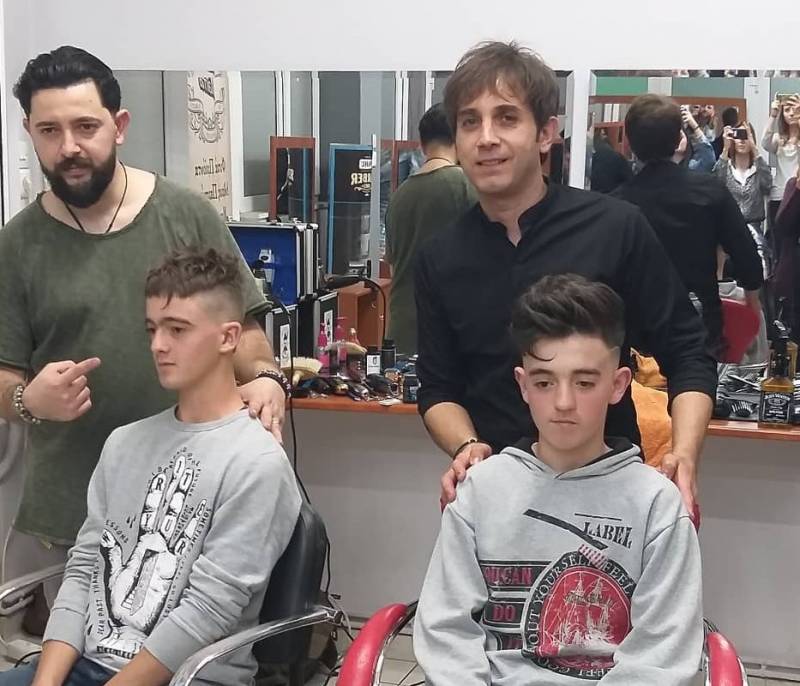Εισηγητής σε σεμινάρια κομμωτικής ο Δήμος Ίντος από τον Κοπανό Νάουσας (φωτογραφίες)