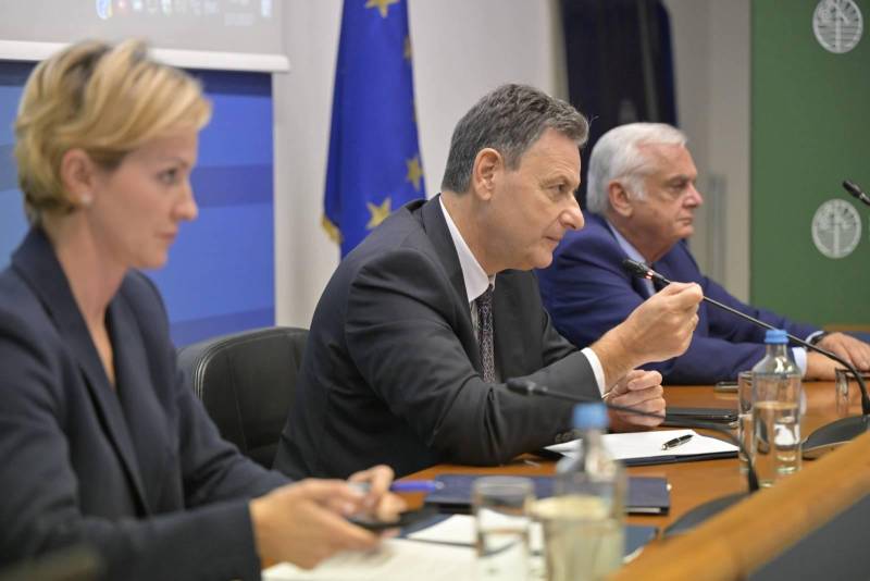 O Θ. Σκυλακάκης κατέθεσε τροπολογία για το νέο διζωνικό σύστημα μειωμένης τιμολόγησης ηλεκτρικής ενέργειας