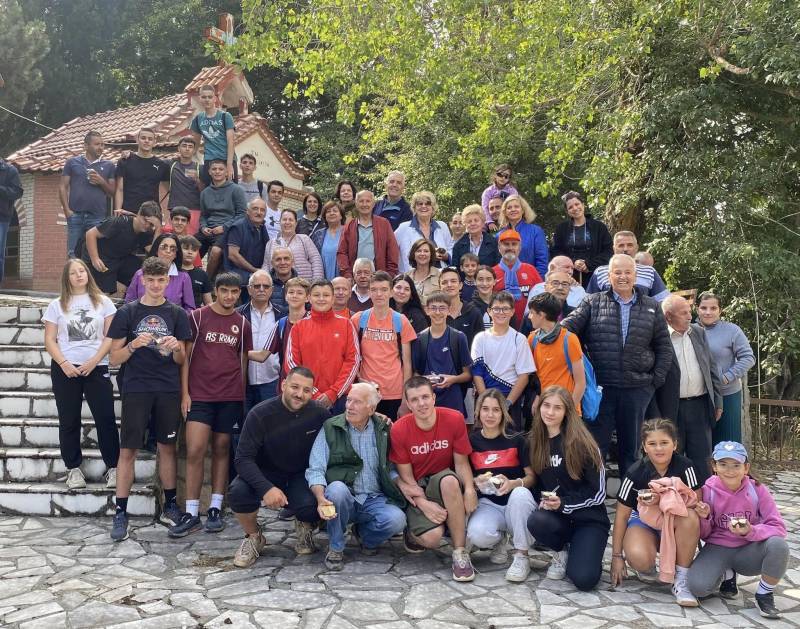 Η προσκυνηματική εξόρμηση των Ξηρολιβαδιωτών στο Ιμπιλί