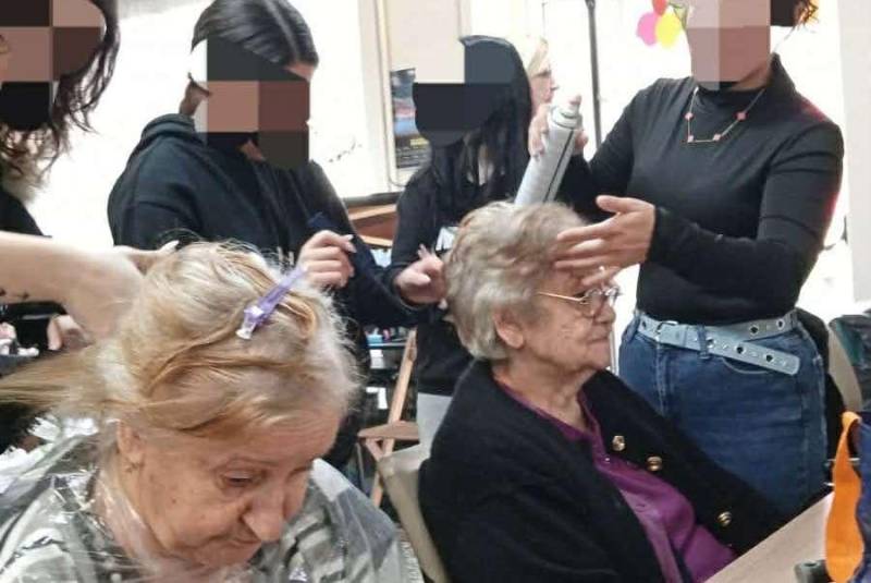 Δωρεάν κούρεμα και χτένισμα στα μέλη του Κεντρικού ΚΑΠΗ Βέροιας από το 1ο ΕΠΑΛ