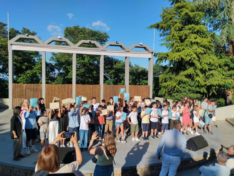 Γιορτή μαθηματικής αριστείας στο Θερινό Δημοτικό Θέατρο Νάουσας – Βράβευση διακριθέντων μαθητών από την Ε.Μ.Ε. Ημαθίας