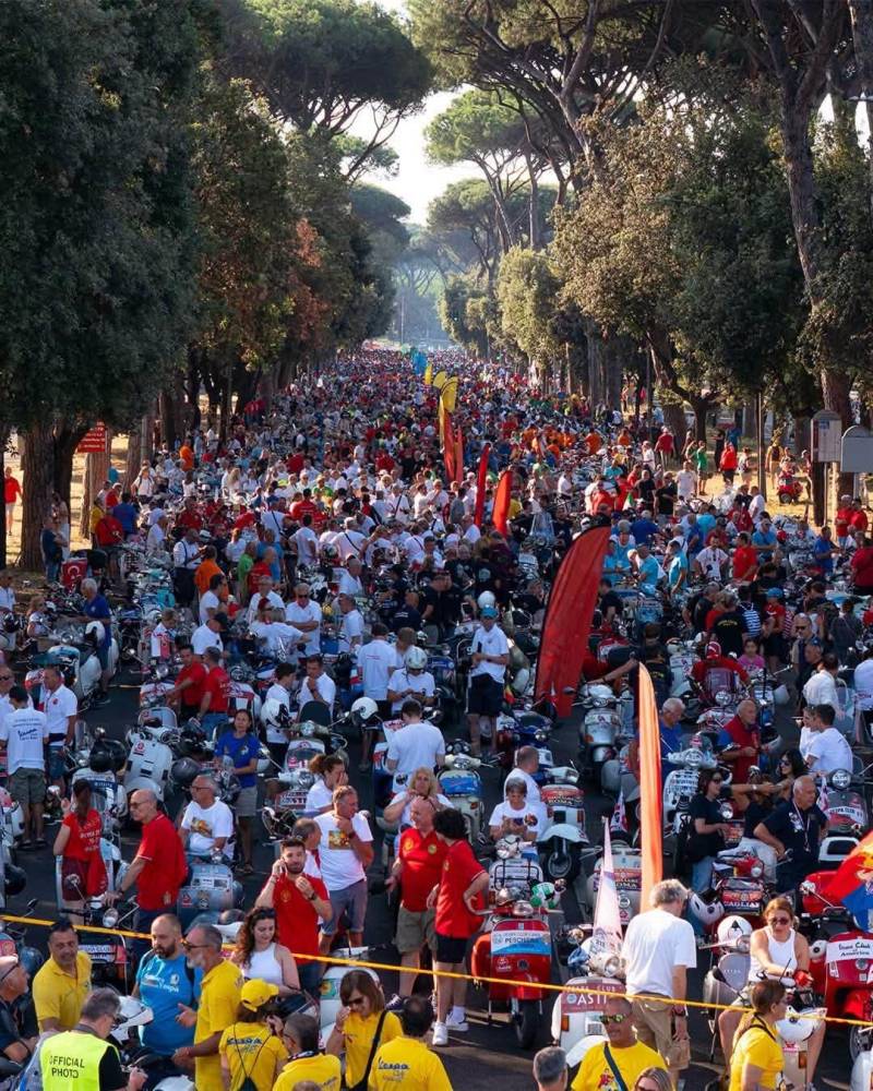 Στη Ρώμη για τα 80 χρόνια της Vespa τα μέλη του Vespa Club Veria