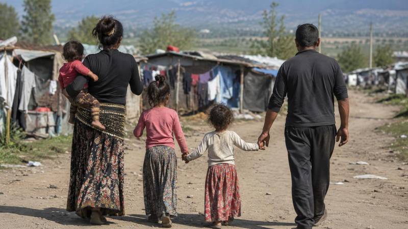 Η Περιφέρεια χρηματοδοτεί μέσω του ΕΣΠΑ ολοκληρωμένες παρεμβάσεις κοινωνικής ένταξης νηπίων, παιδιών και οικογενειών Ρομά σε Βέροια και Νάουσα