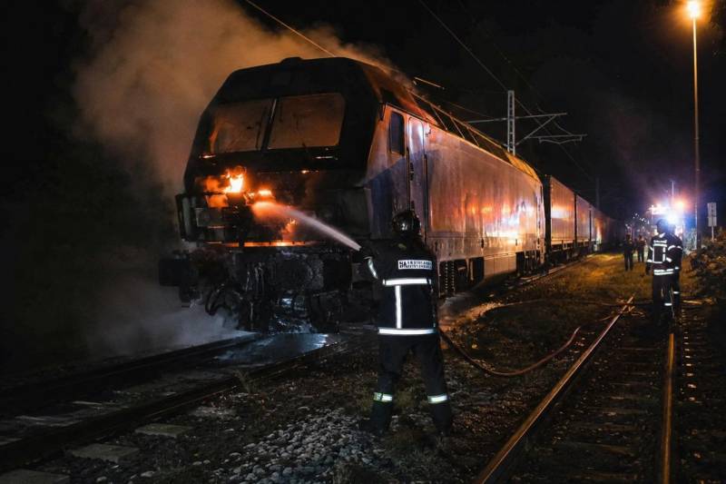 Φωτιά σε τρένο στο Πλατύ