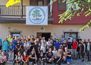 Καλωσορίζοντας τις Περσίδες από το Ξηροβούνι Ξηρολιβάδου