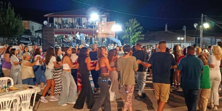 Μέχρι το πρωί κράτησε το γλέντι στο Αντάμωμα του Δασκίου