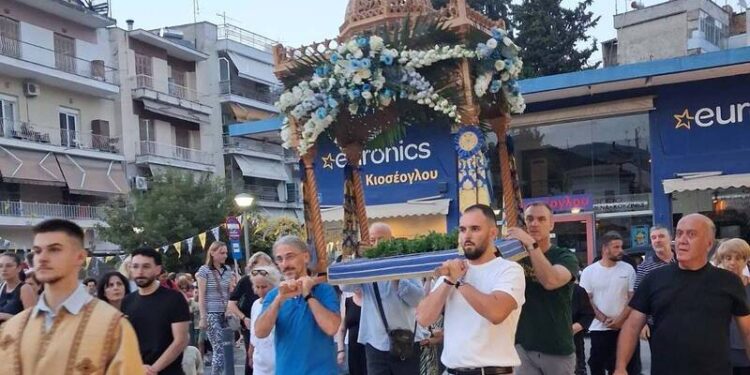 Τίμησαν τη Μητέρα του Θεού αλλά και Μητέρα όλου του Ανθρώπινου Γένους
