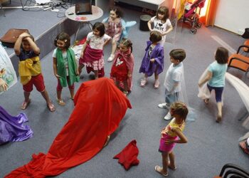 Δημόσια Βιβλιοθήκη Βέροιας: Καλοκαιρινές βουτιές στην Tεχνολογία για μικρούς και μεγάλους