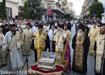 Λαμπρή υποδοχή της Αγίας Ζώνης στη Βέροια