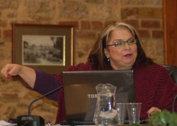 Βολές Ουσουλτζόγλου σε Τσαμήτρο