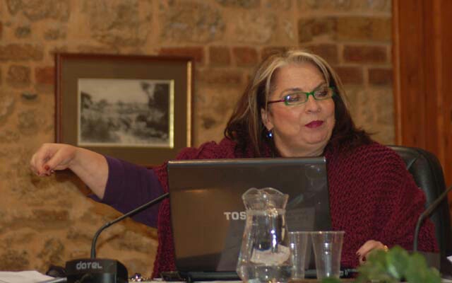 Βολές Ουσουλτζόγλου σε Τσαμήτρο