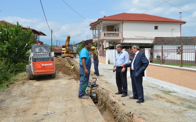 Νάουσα: συνεχίζεται η αποχέτευση στον κάμπο