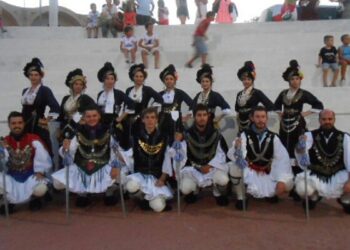 Τον καλύτερο του εαυτό έδωσε στην Σαντορίνη το χορευτικό του Συλλόγου Ντόπιων Μακροχωρίου