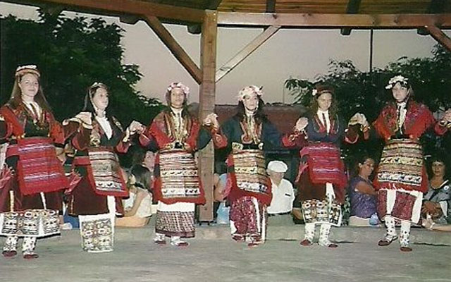 Χορός του Πολιτιστικού Συλλόγου Αγίας Μαρίνας