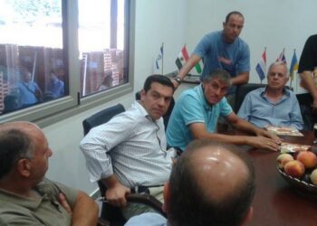 Τσίπρας για το ροδάκινο: Χρειάζεται μακροπρόθεσμος σχεδιασμός