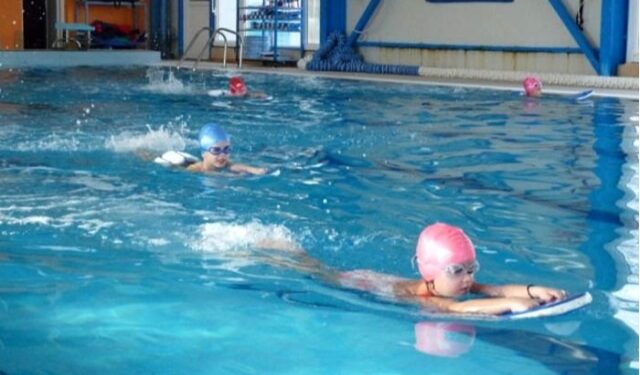 Nireas swimm
