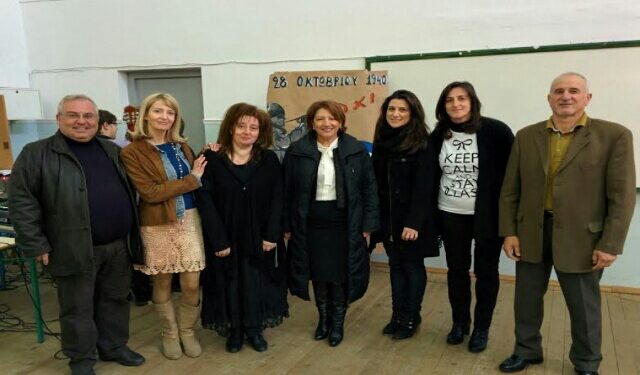 Η προϊσταμένη της Δευτεροβάθμιας Εκπαίδευσης στο Φιλίππειο Γυμνάσιο
