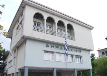 Νάουσα: Προθεσμία έως 31 Δεκεμβρίου για την τακτοποίηση οφειλών τραπεζοκαθισμάτων από τα καταστήματα υγειονομικού ενδιαφέροντος
