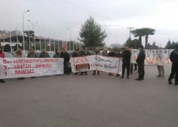 Αποδοκιμασία Κυριάκου Μητσοτάκη στην Βέροια από καθηγητές και σχολικούς φύλακες (video)