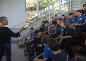 Η παγκόσμια πρωταθλήτρια κολύμβησης Γεωργία Χατζηγεωργίου στην Νάουσα, καλεσμένη του Πήγασου Ημαθίας