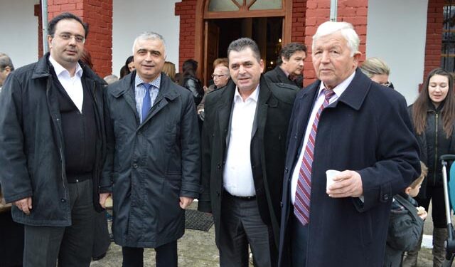 tsavdaridis koyrbani fitia
