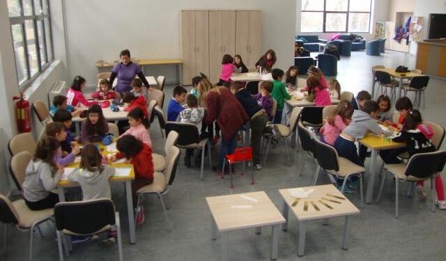 Μιλώντας για τα δικαιώματα του παιδιού στο 6ο Δημοτικό Σχολείο Νάουσας