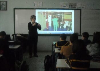 Μάθημα αλληλεγγύης και επίσκεψη της συγγραφέας Γιώτα Φώτου στο Μουσικό Σχολείο