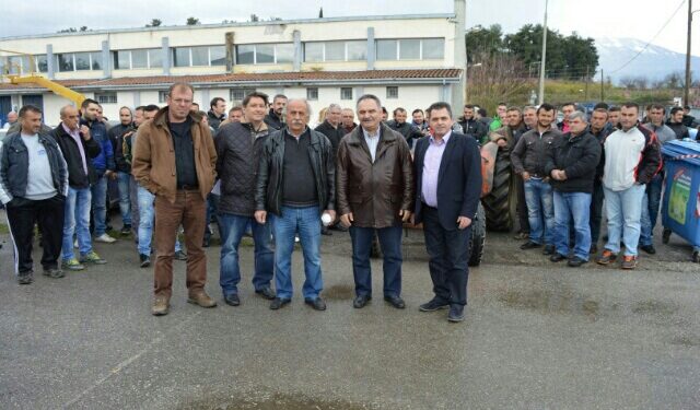 Με 240 αγρότες πραγματοποιήθηκαν οι εξετάσεις για δίπλωμα τρακτέρ