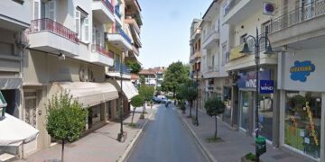 Πασχαλινό ωράριο καταστημάτων στη Νάουσα ανακοίνωσε ο Εμπορικός Σύλλογος