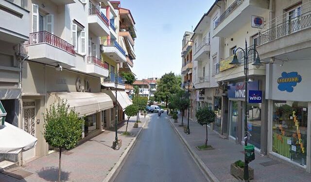 Πασχαλινό ωράριο καταστημάτων στη Νάουσα ανακοίνωσε ο Εμπορικός Σύλλογος
