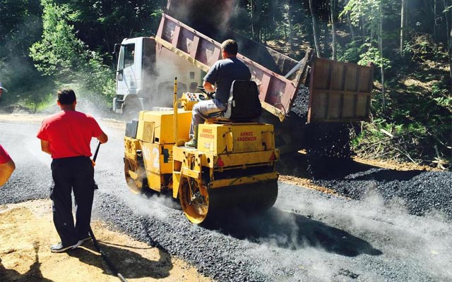 Πρόγραμμα ασφαλτοστρώσεων θα υλοποιήσει ο δήμος Νάουσας – Δείτε που