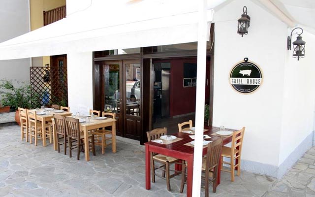 Λαχταριστές γεύσεις στο εστιατόριο “Grill House and More”