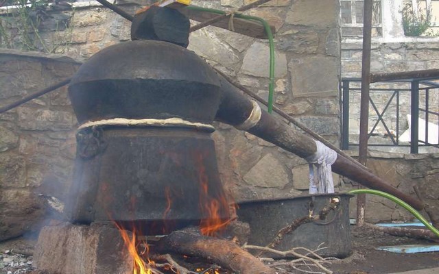 kazani tsipouro