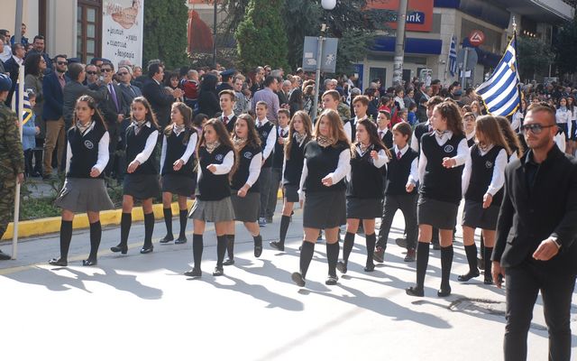 Επανέρχεται η ΕΛΜΕ στο θέμα της εκφώνησης του πανηγυρικού της 25ης Μαρτίου