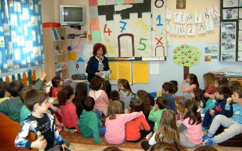 Η συγγραφέας Ε. Τάρη στο 5ο Νηπιαγωγείο Νάουσας