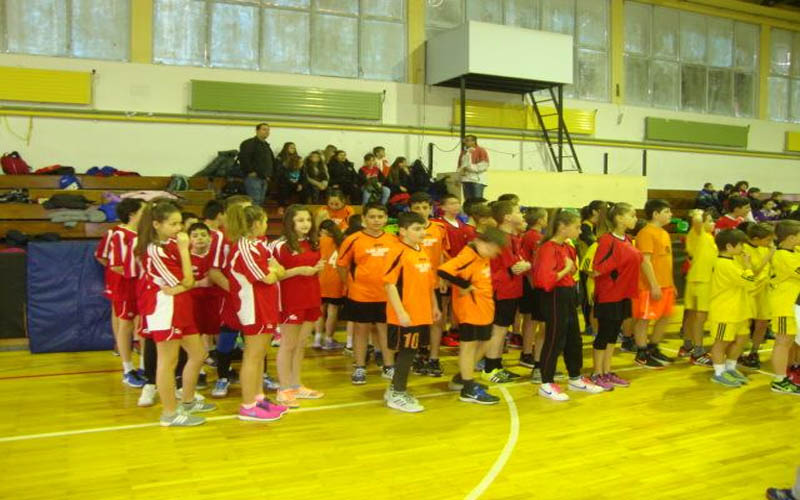 Πρωταθλητές σε αγώνες χειροσφαίρισης οι μαθητές του 6ου Δ.Σ. Νάουσας – Ντύσιμο Γενίτσαρου