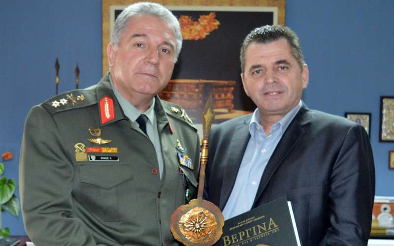 Τελετή παράδοσης – παραλαβής στην 1η Μεραρχία Πεζικού
