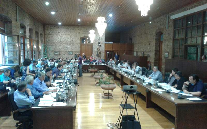 Κρυφά και φανερά από το Δημοτικό Συμβούλιο Βέροιας