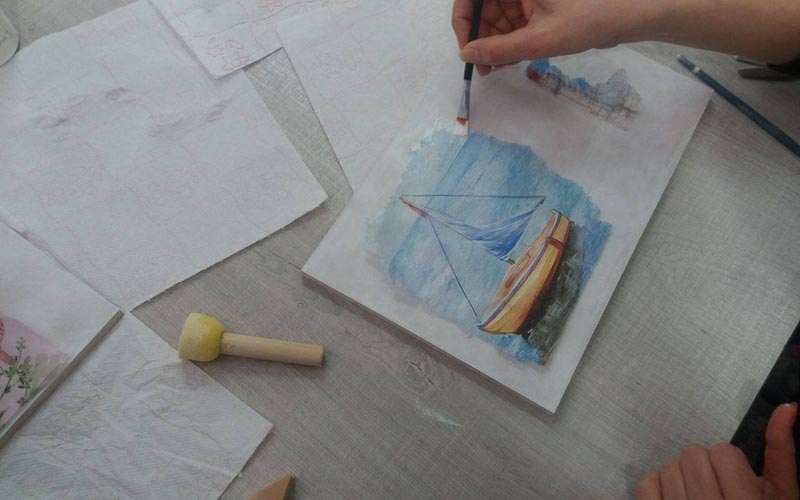 Ξεκίνησαν τα μαθήματα ντεκουπάζ στο εργαστήρι έργων τέχνης & δημιουργίας ΦΙΛΟΤΕΧΝΙΑ
