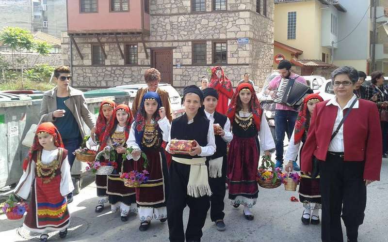 Οι “Λαζαρίνες” της Θρακικής Εστίας
