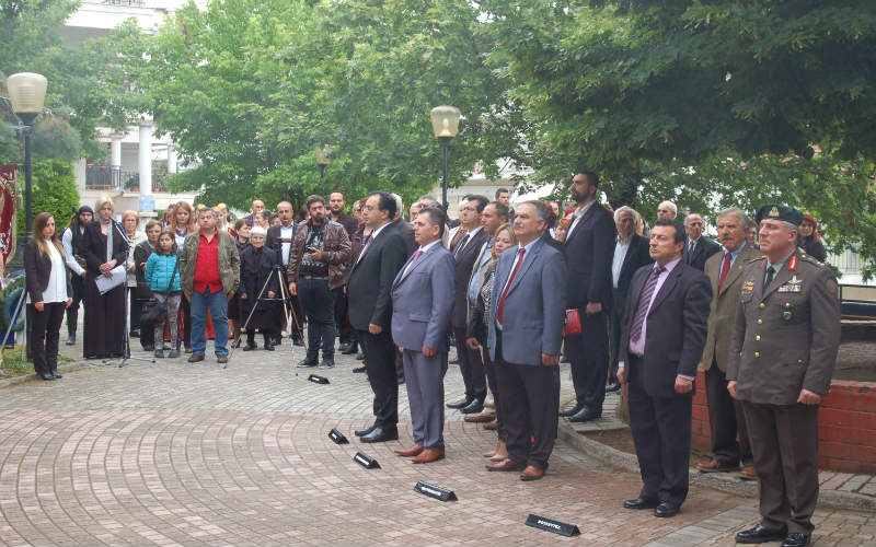 Με επισημότητα τιμήθηκε στην Βέροια η Γενοκτονία των Ελλήνων του Πόντου (φωτογραφίες)
