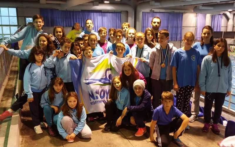 Η Κολυμβητική Ακαδημία «Νάουσα» στον «Λευκό Πύργο»