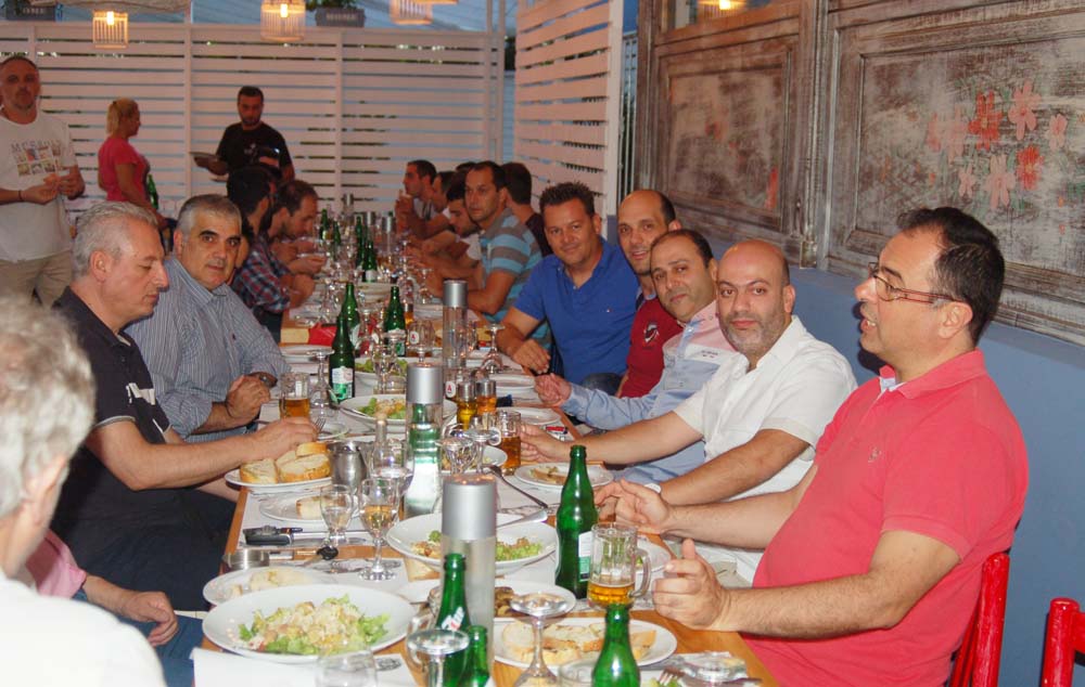 Οι αδελφοί Μεϊμαρίδη παρέθεσαν δείπνο στην ομάδα του Φιλίππου