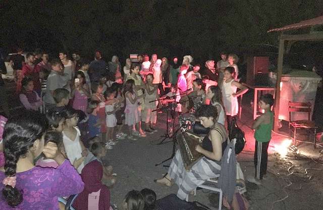 Το μουσικό σχήμα Σινάφι αφιέρωσε μια βραδιά στους πρόσφυγες