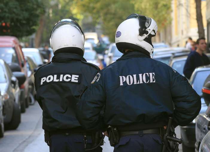 Σύλληψη 19χρονης στην Βέροια για ναρκωτικά