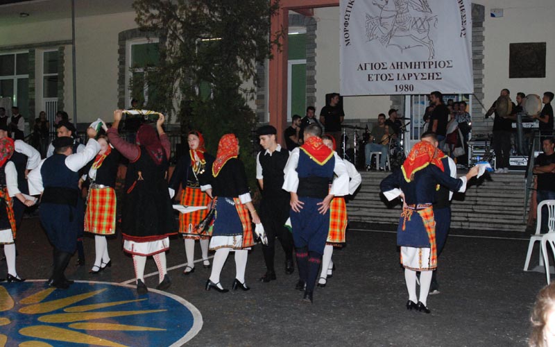Άνοιξε η αυλαία του 4ου Φεστιβάλ Παραδοσιακών Χορών στην Χαρίεσσα (φωτογραφίες, βίντεο)