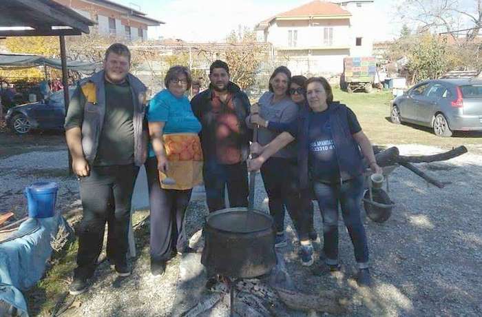 Προετοιμασία στο Μακροχώρι για την Γουρουνοχαρά