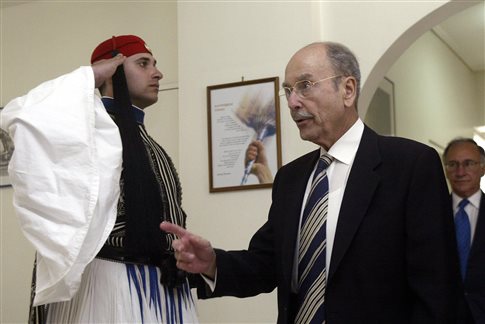 Πέθανε ο πρώην Πρόεδρος της Δημοκρατίας Κωστής Στεφανόπουλος